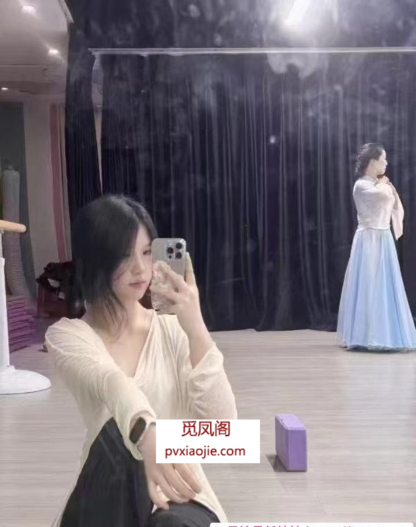 金牛兼职三点粉学妹