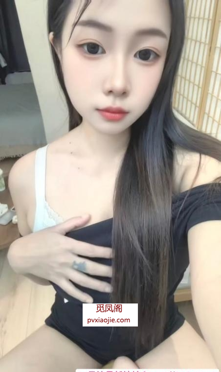 性感大胸小骚货