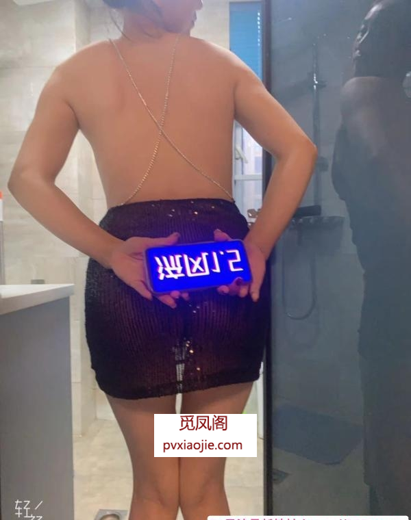 黄山舌吻小少妇