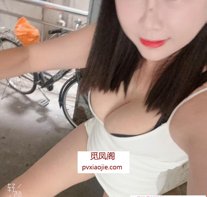 体验夫子庙少妇小湿妹