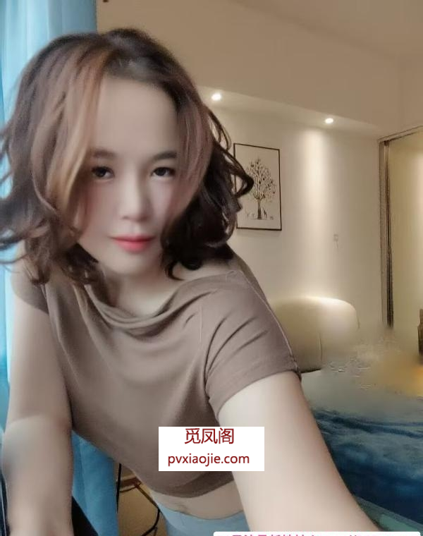 纯莞式夹b小骚妇