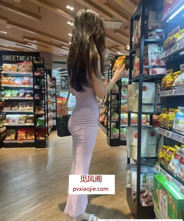 火辣性感身材喜宝