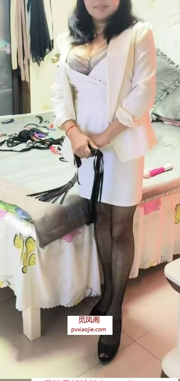 可拍视频的大奶骚妇