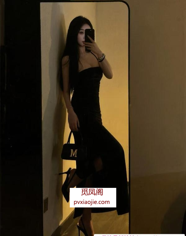 高颜值反差口爆御姐