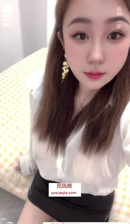 风骚型大奶少妇